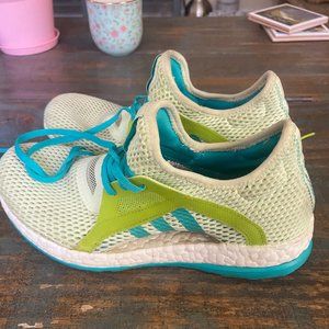 Adidas | Pureboost | Size 7